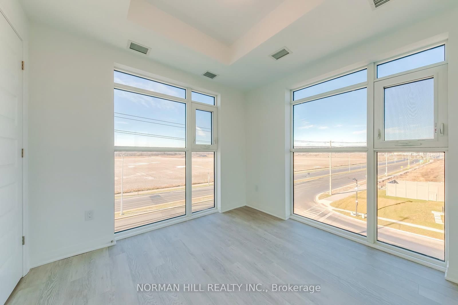 490 Gordon Krantz Avenue, Unit 422