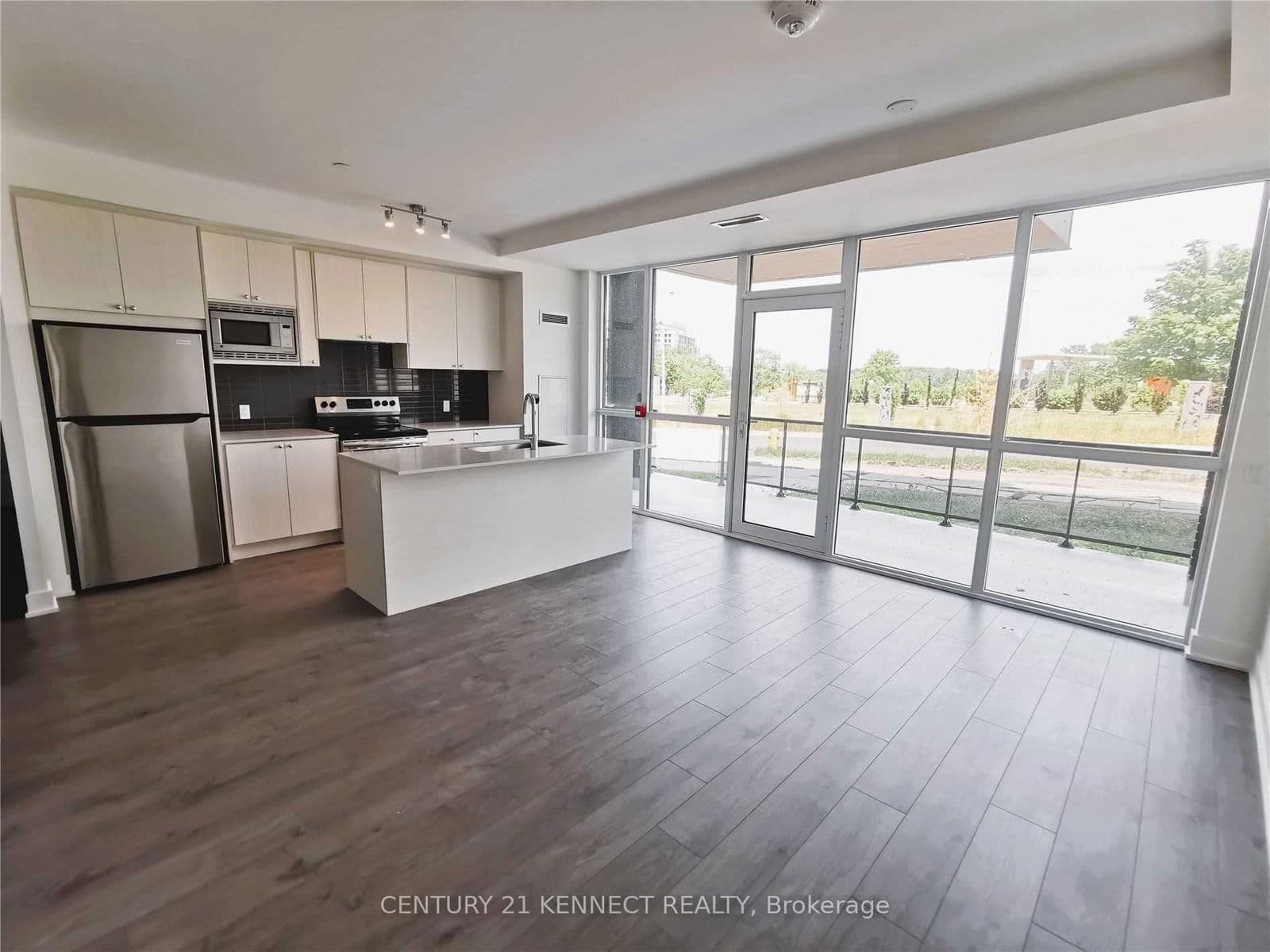 #TH 3 - 60 George Butchart Drive