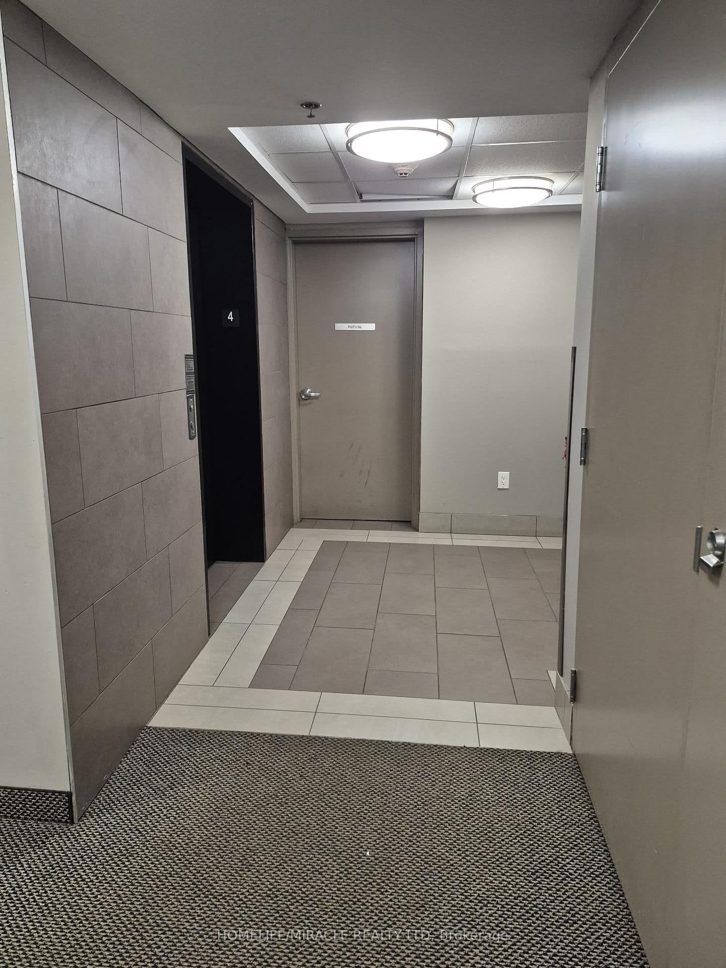 70 Baycliffe Crescent, Unit 404