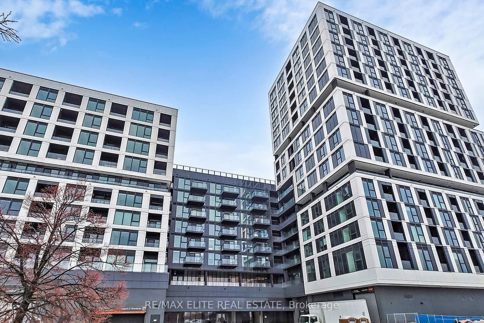 1007 The Queensway, Unit 809