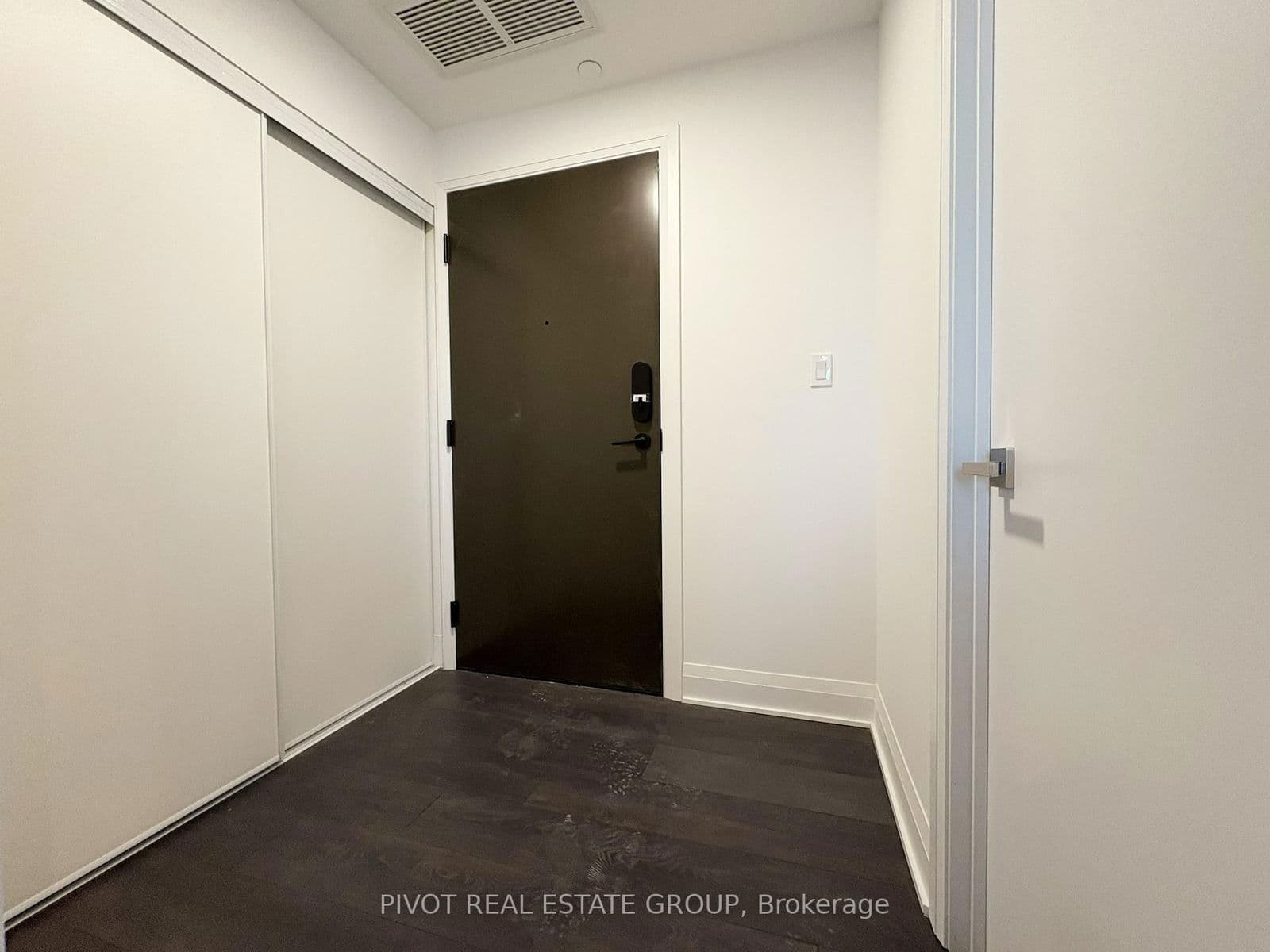 2 Erskine Road, Unit 1702