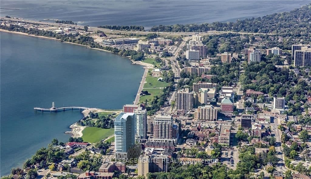 370 Martha Street, Unit 1702