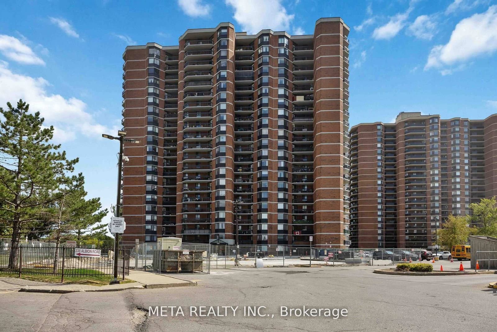 #604 - 236 Albion Road