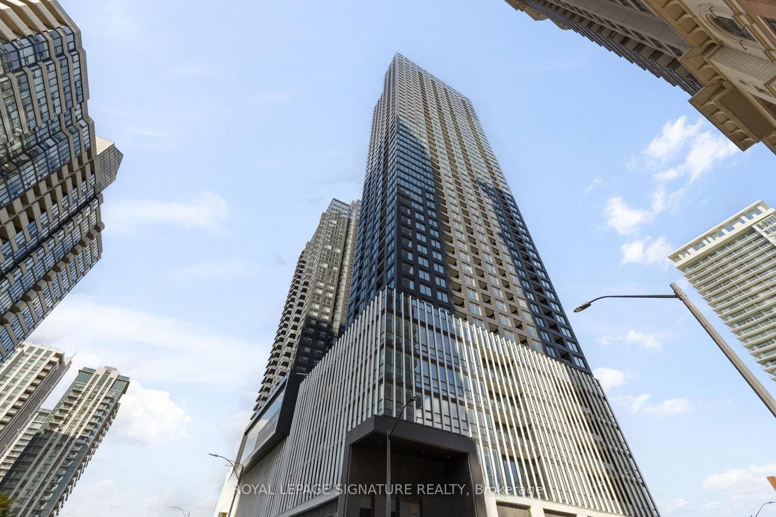 395 Square One Drive, Unit 4706