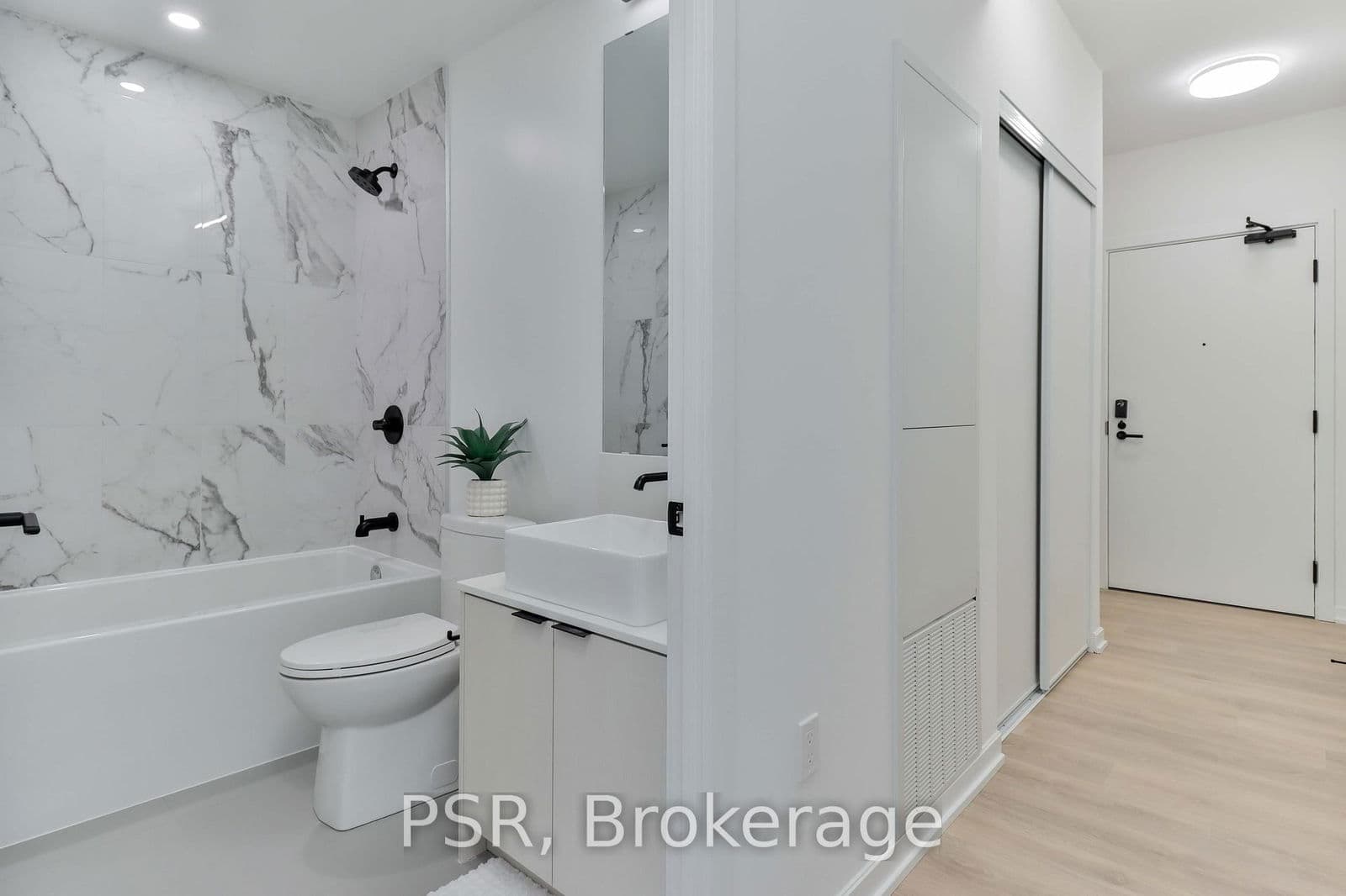 #2402 - 1285 Dupont Street N