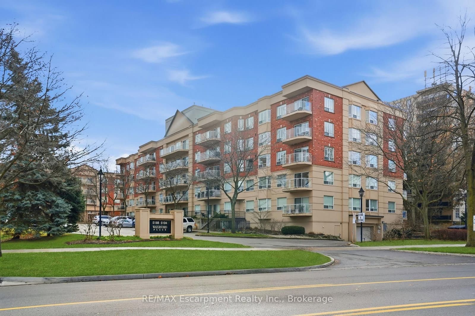 #310 - 5188 Lakeshore Road