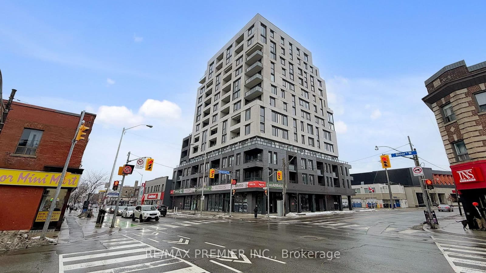 758 Dovercourt Road, Unit LP04 / 1204