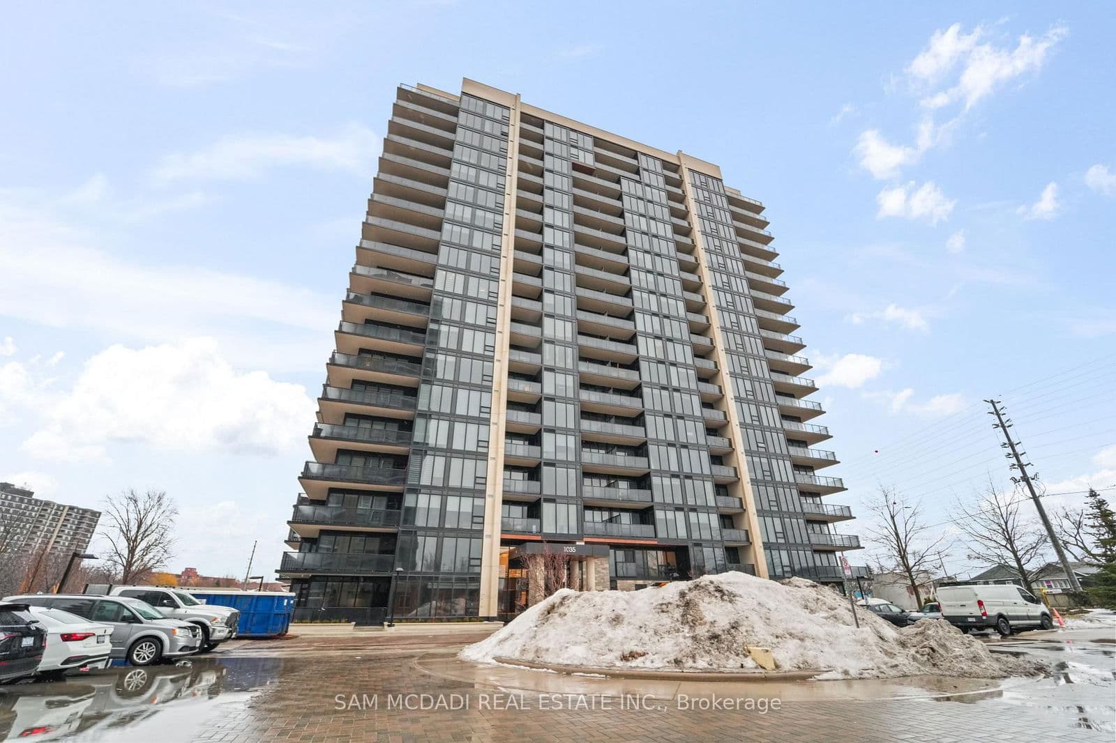 #1403 - 1035 Southdown Road