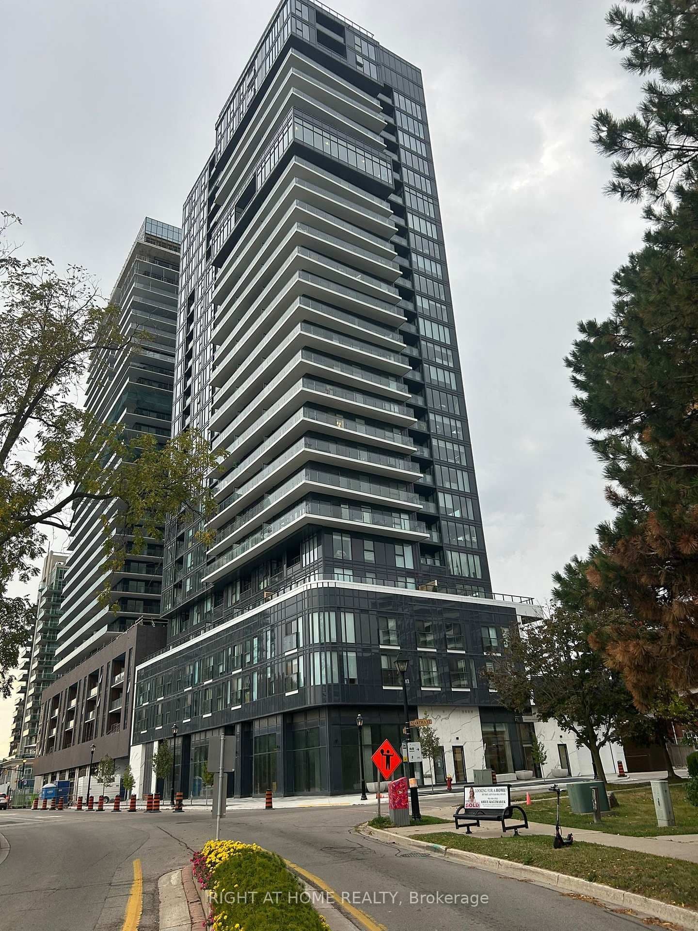 #1902 - 370 Martha Street