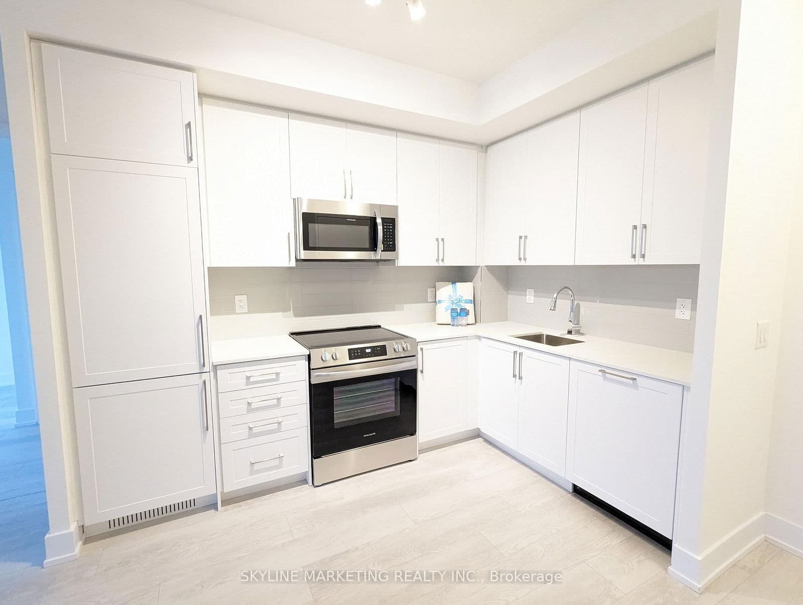 2450 Old Bronte Road, Unit 343