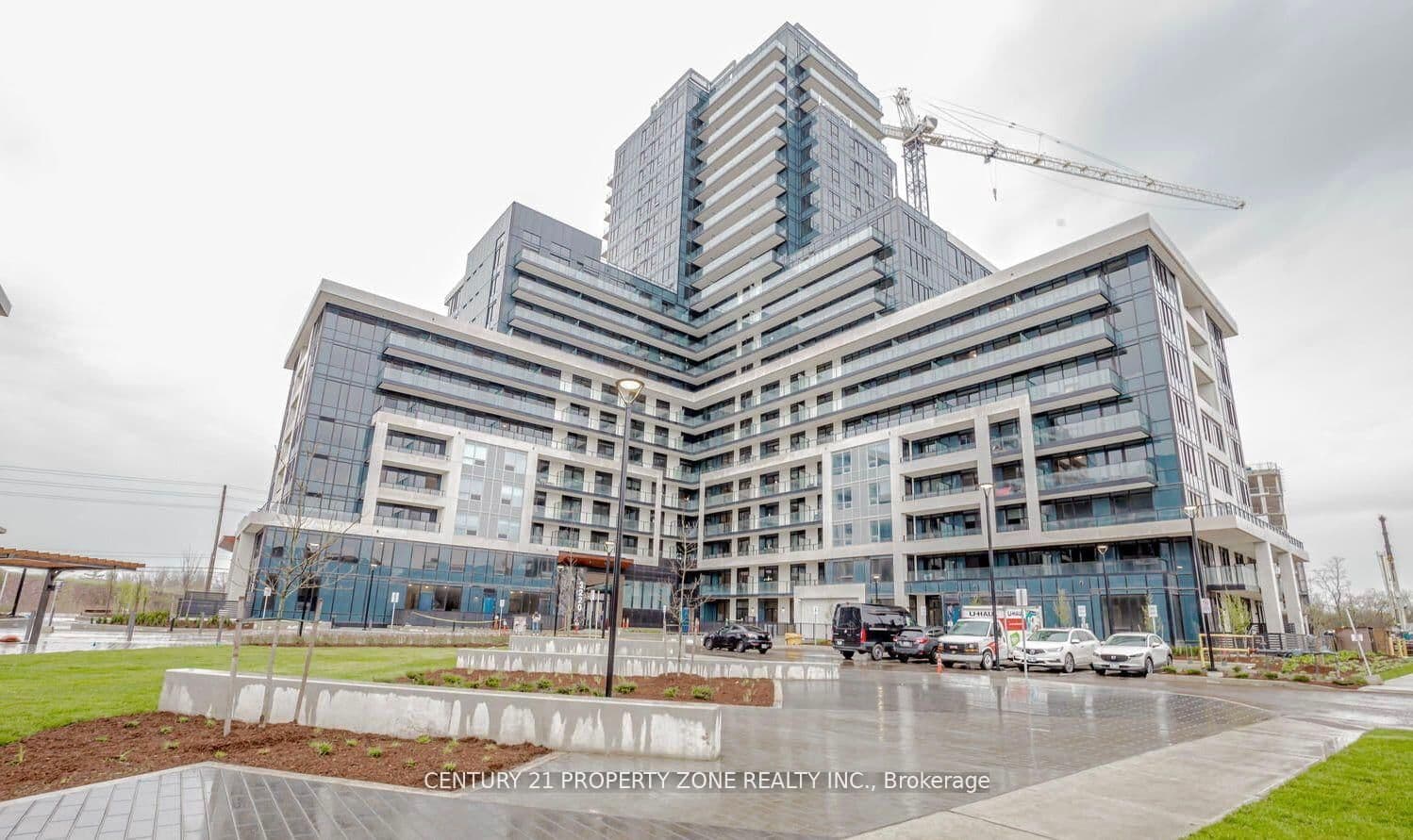 3220 William Coltson Avenue, Unit 904