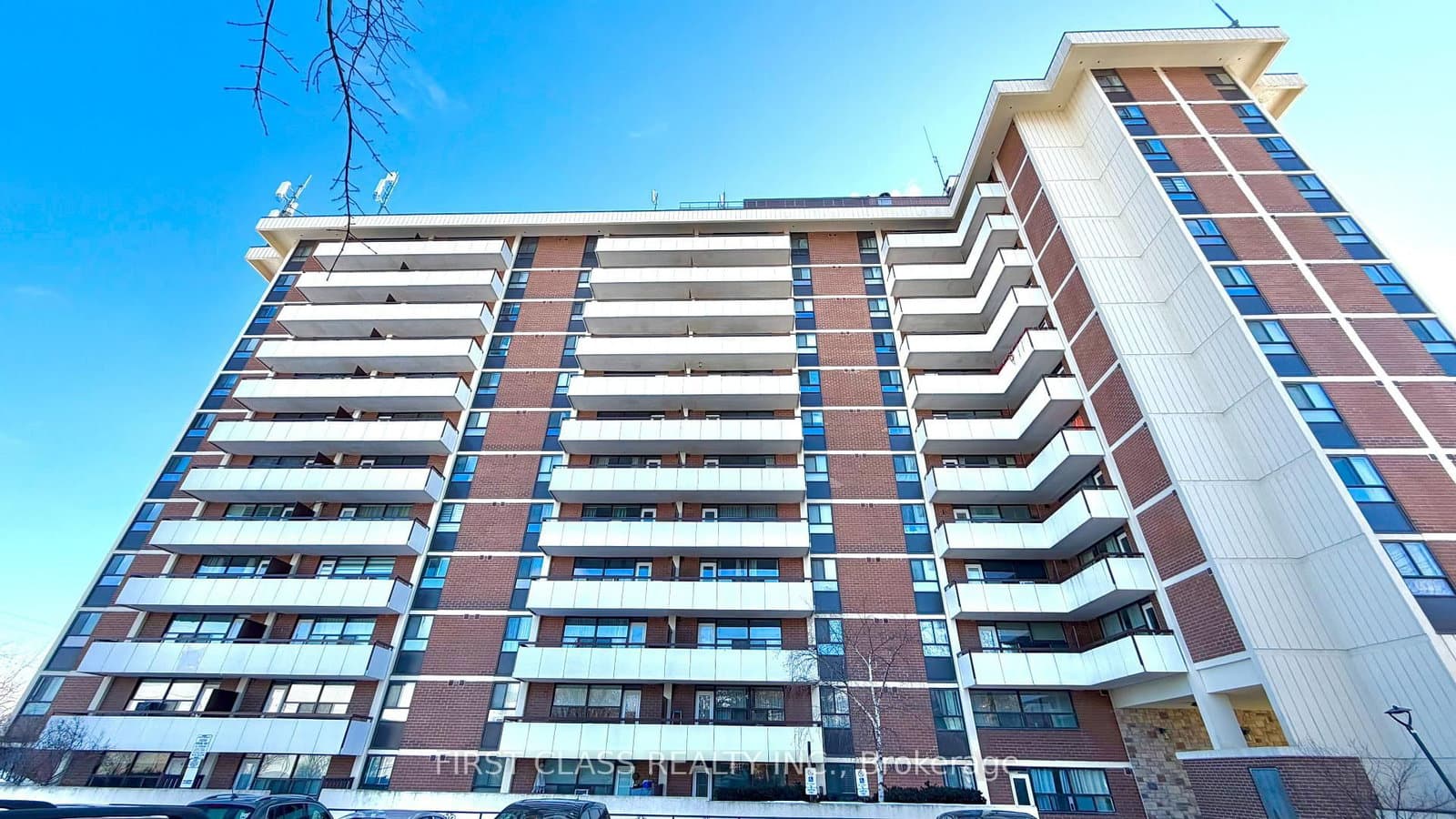 #1415 - 541 Blackthorn Avenue