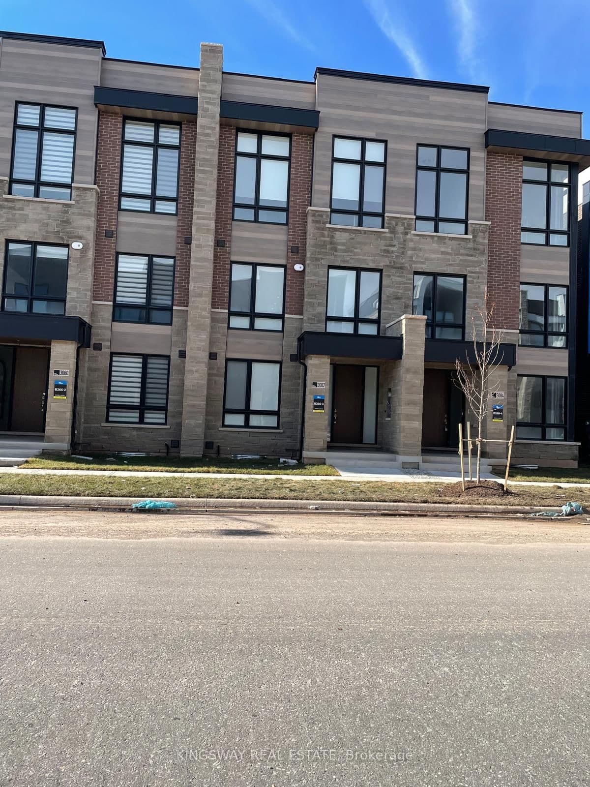 3082 Meadowridge Drive