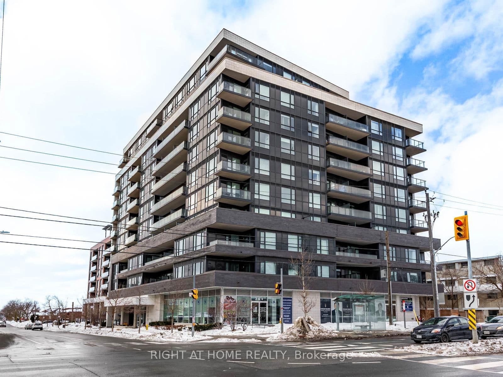 #518 - 2800 Keele Street