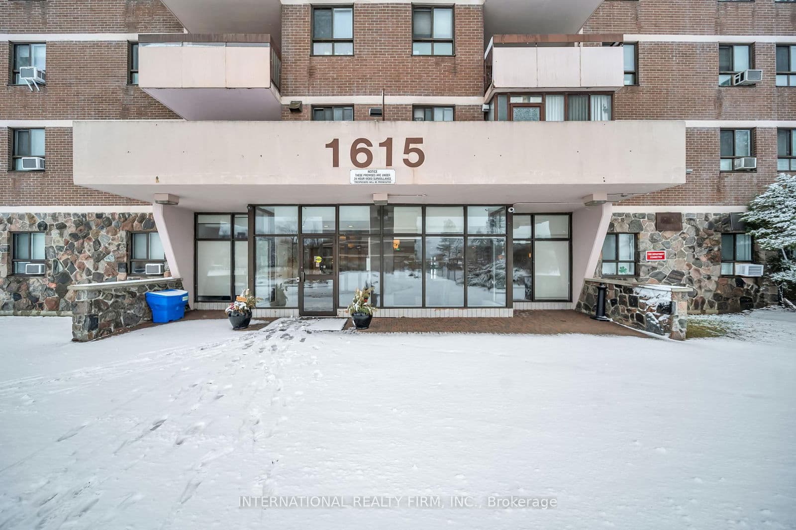 #801 - 1615 Bloor Street