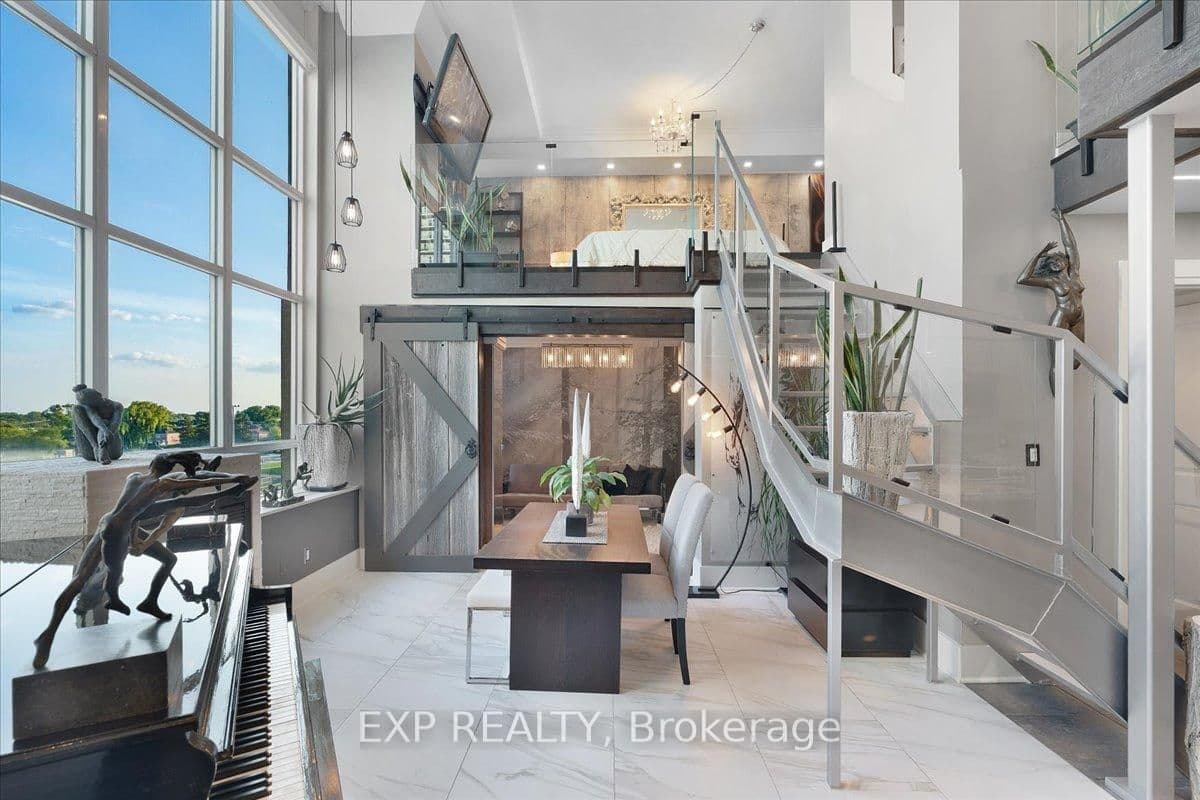 #PH416 - 300 Manitoba Street