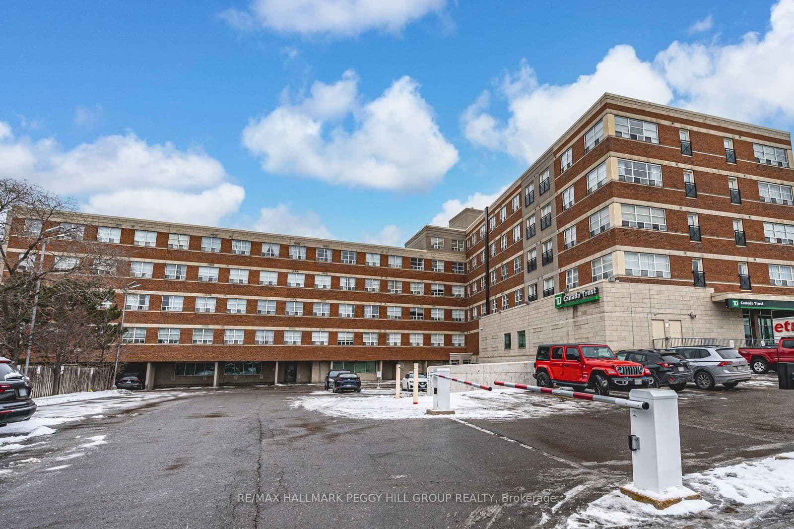 #319 - 1415 Lawrence Avenue W