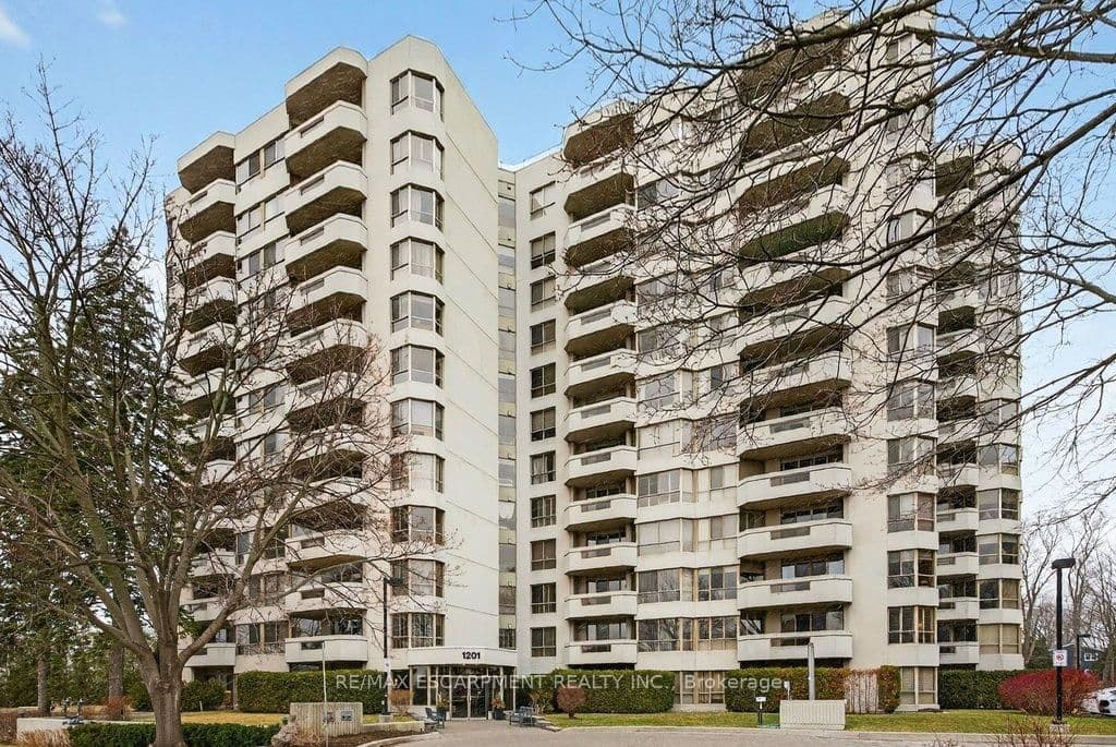 #1001 - 1201 North Shore Boulevard E