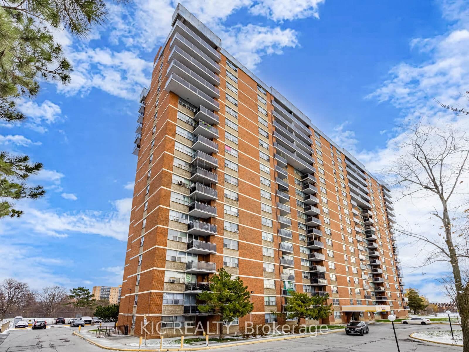 #403 - 2645 KIPLING Avenue