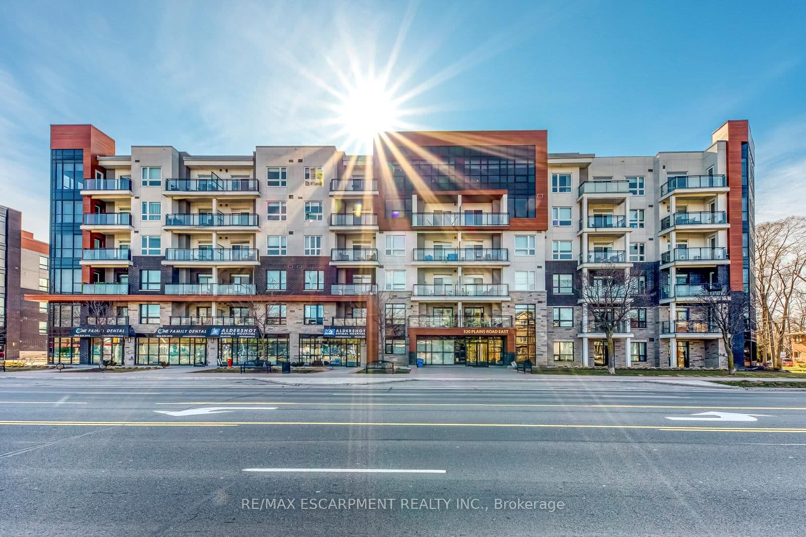 #303 - 320 Plains Road E