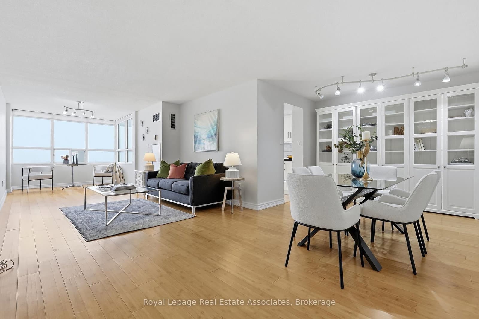 #1401 - 10 Malta Avenue