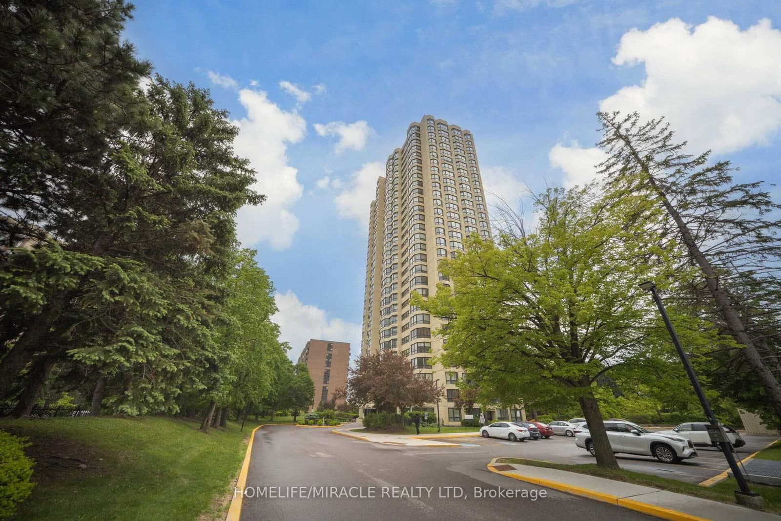 #1802 - 8 Lisa Street