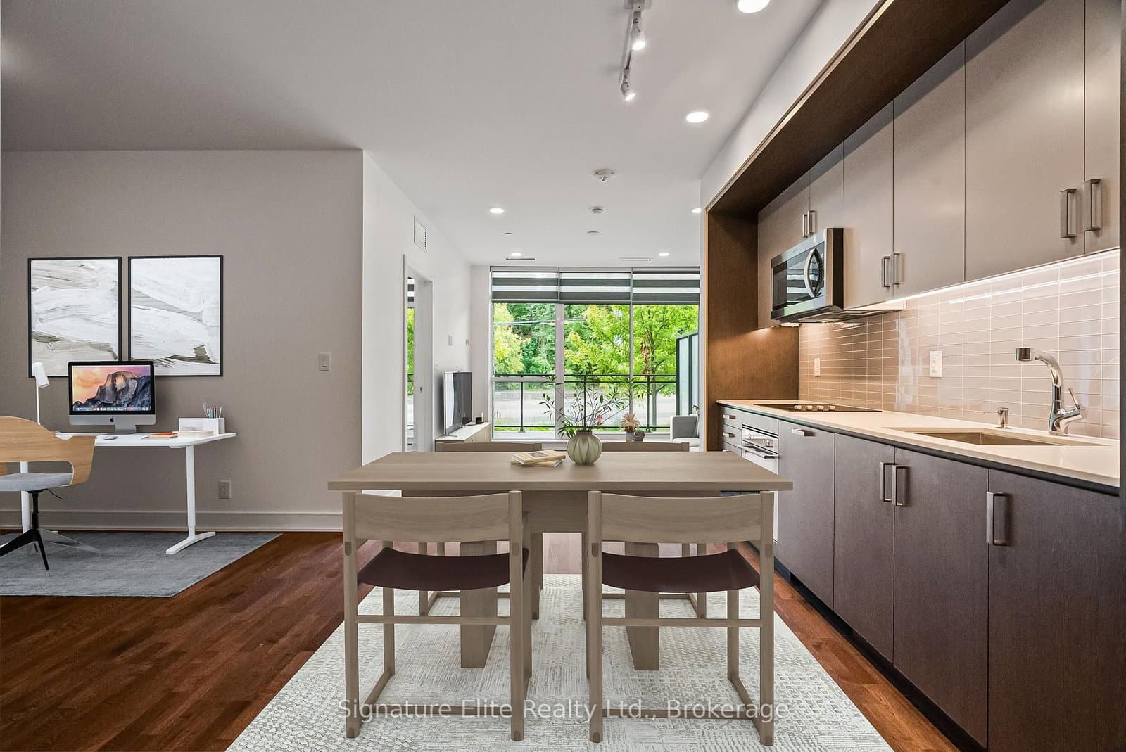 #G28 - 1575 Lakeshore Road W