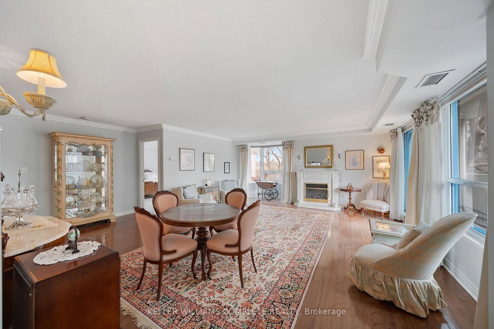 #404 - 1272 Ontario Street