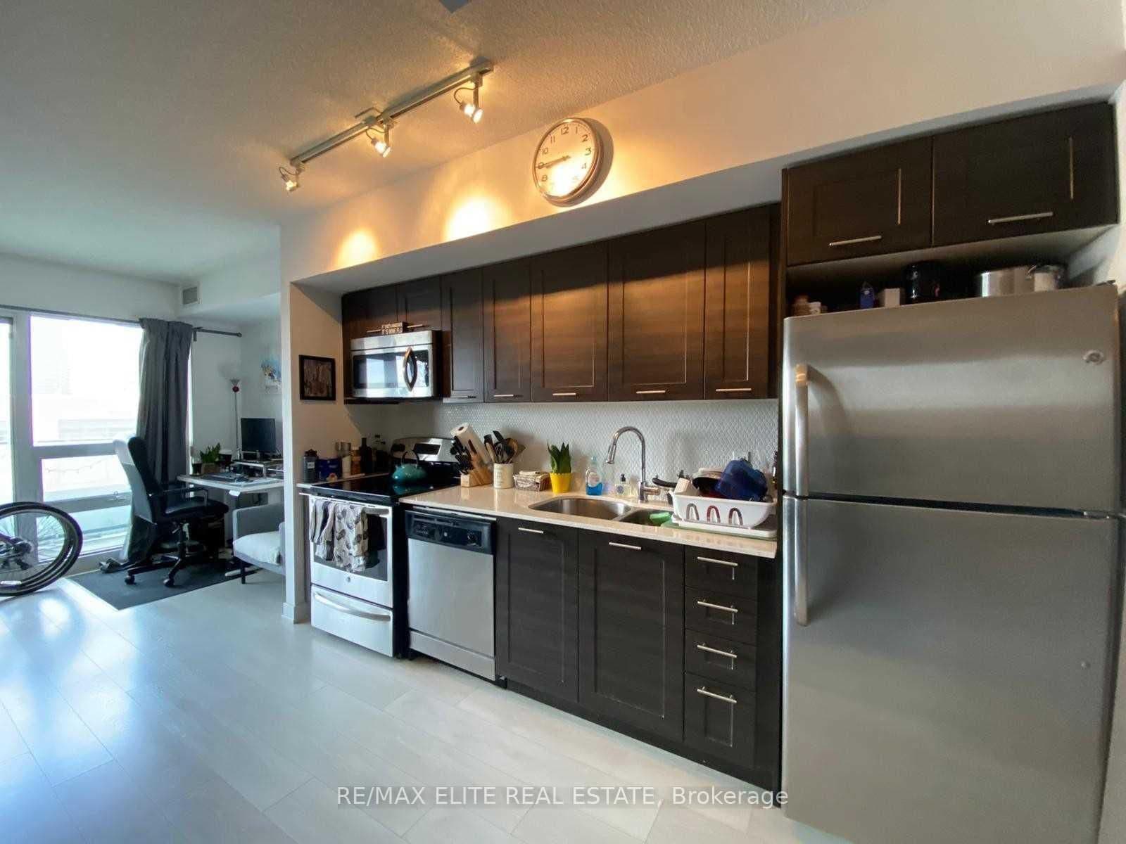 #509 - 2220 Lakeshore Boulevard W