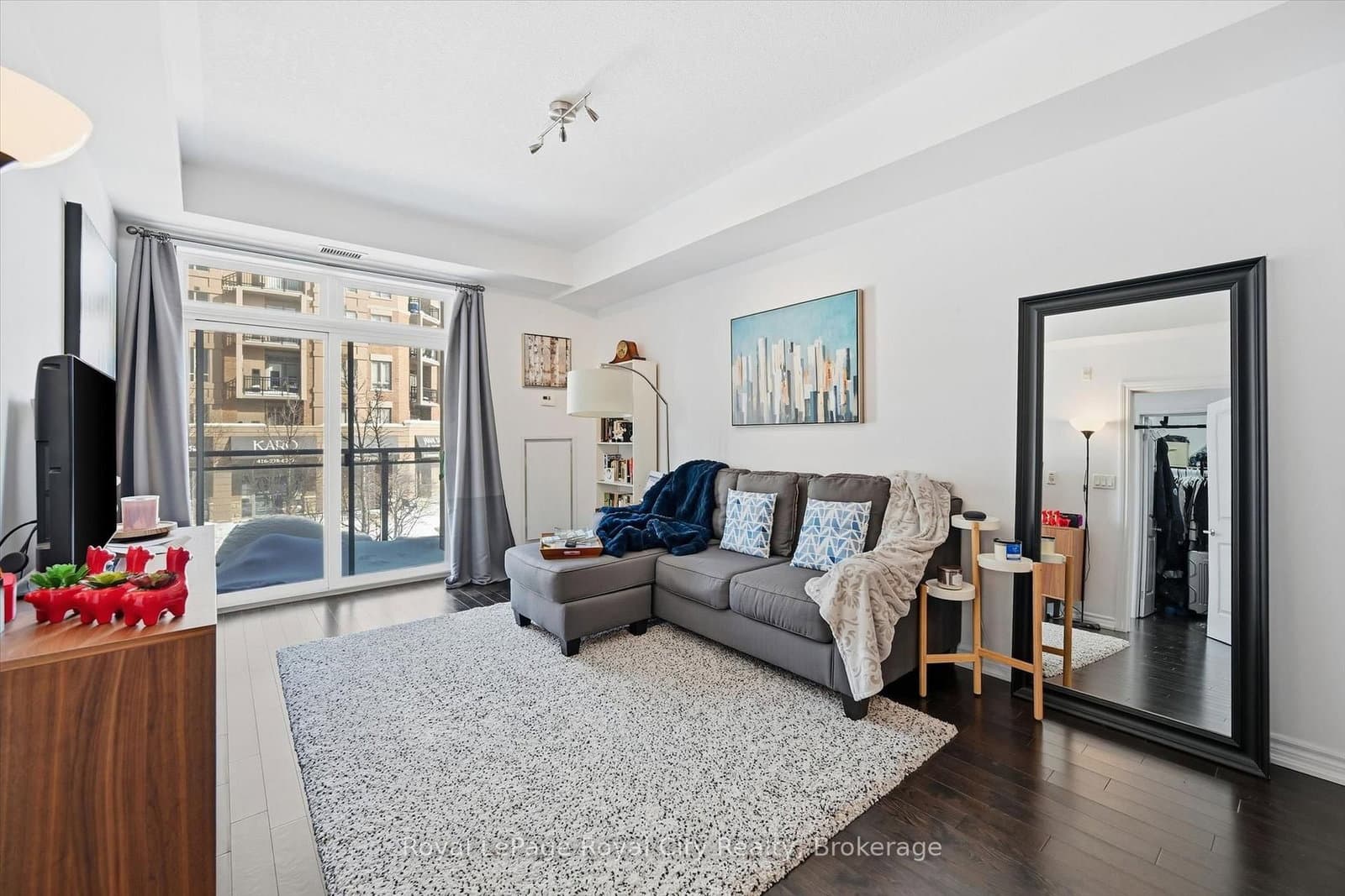 #221 - 5317 Upper Middle Road