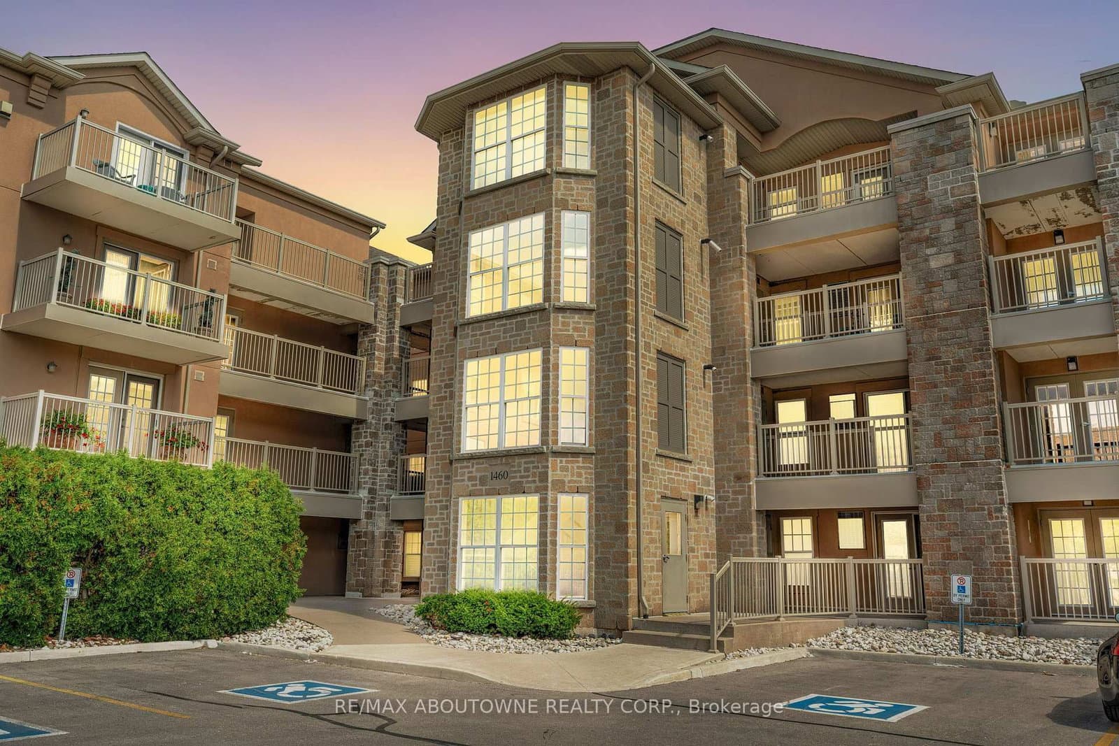 #212 - 1460 Bishops Gate