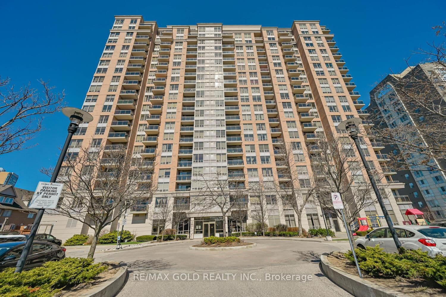 #1411 - 55 Strathaven Drive