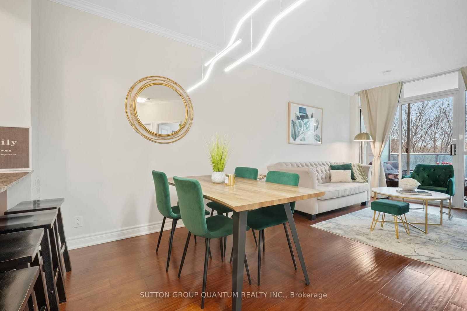 #302 - 90 Absolute Avenue