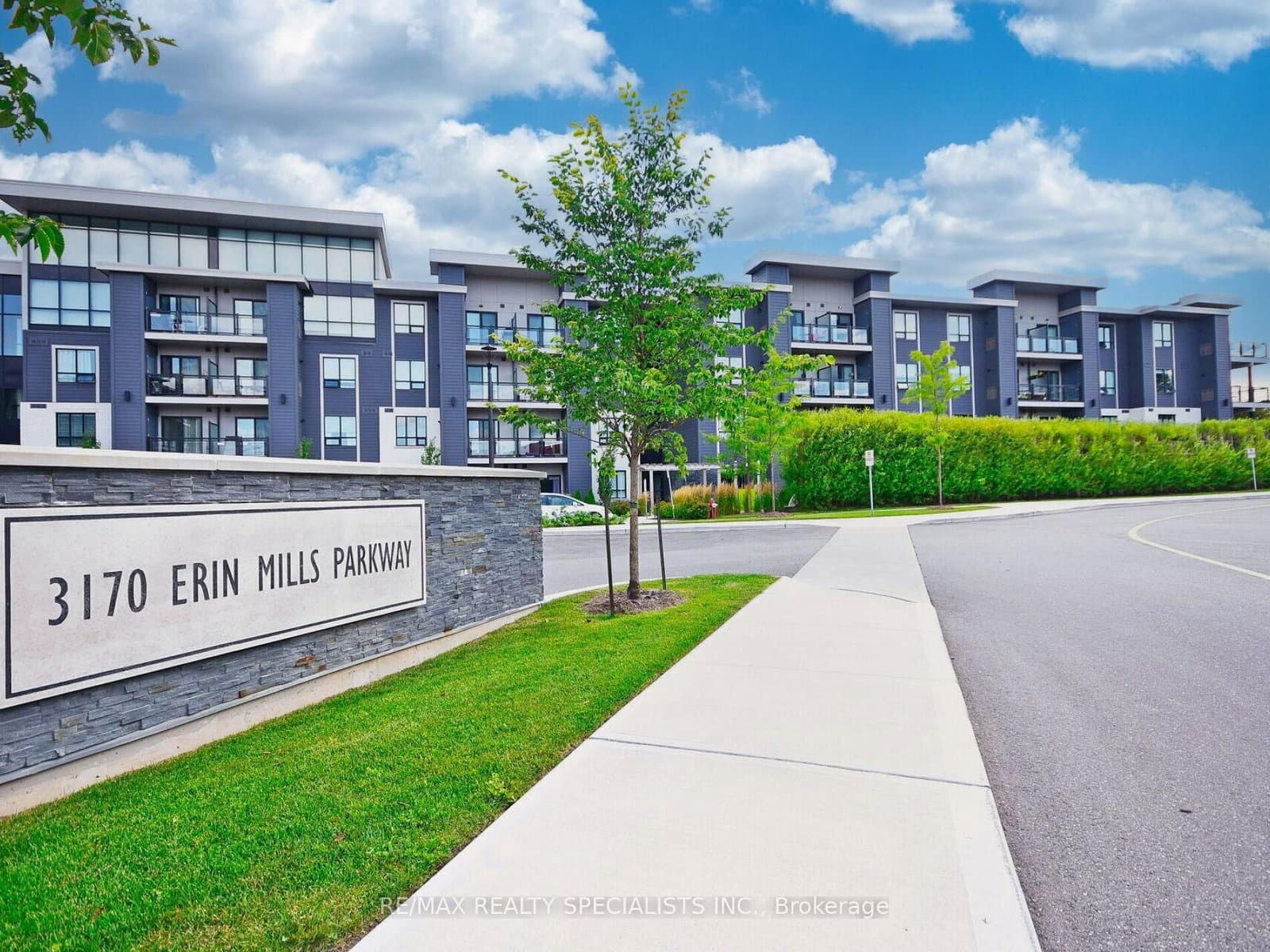 #131 - 3170 Erin Mills Parkway