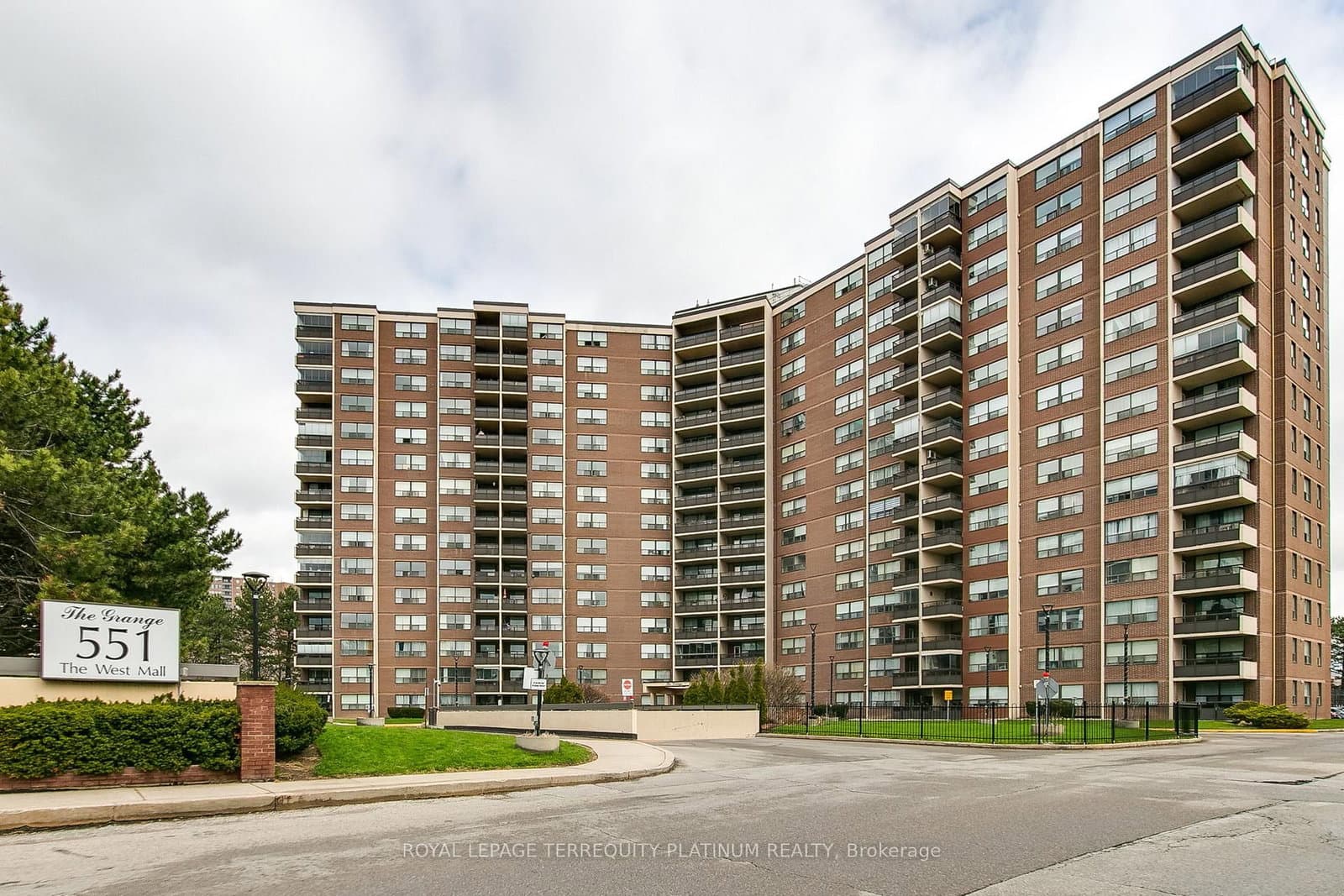 #1517 - 551 The West Mall