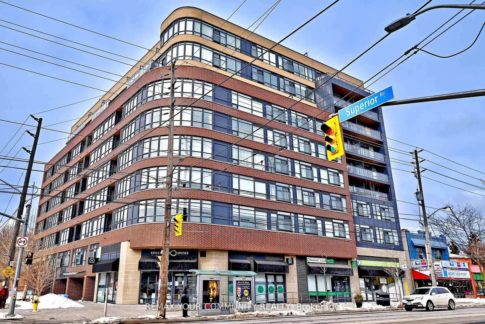 #907 - 11 Superior Avenue