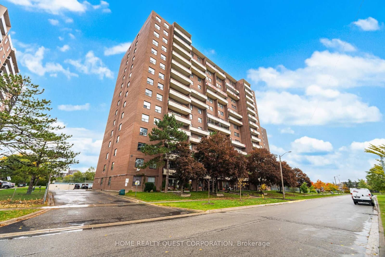 #203 - 45 Silverstone Drive