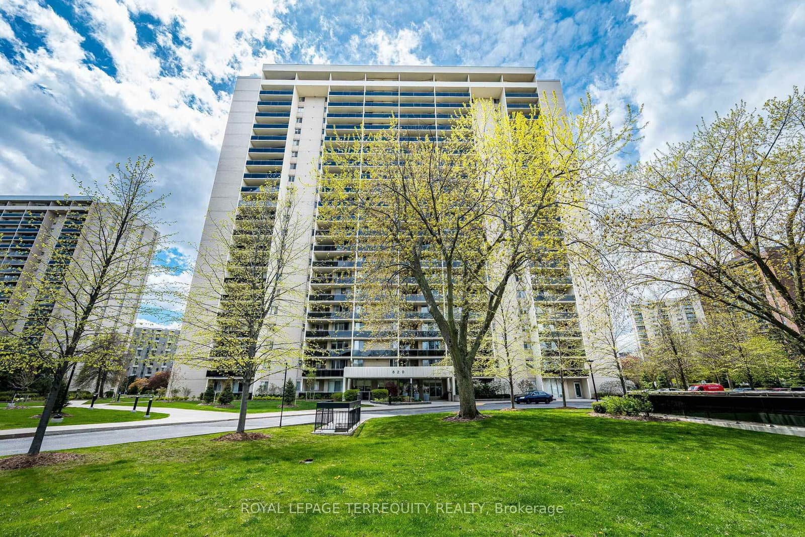 #1902 - 820 Burnhamthorpe Road