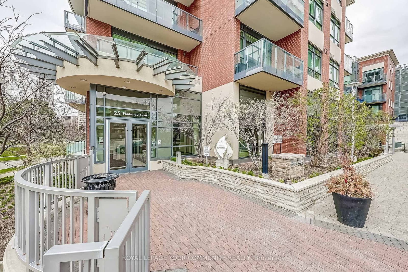 25 Fontenay Court, Unit 413