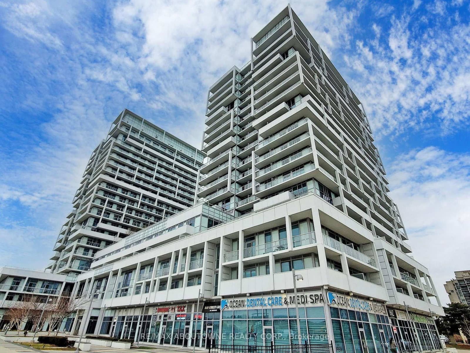 55 Speers Road, Unit 514