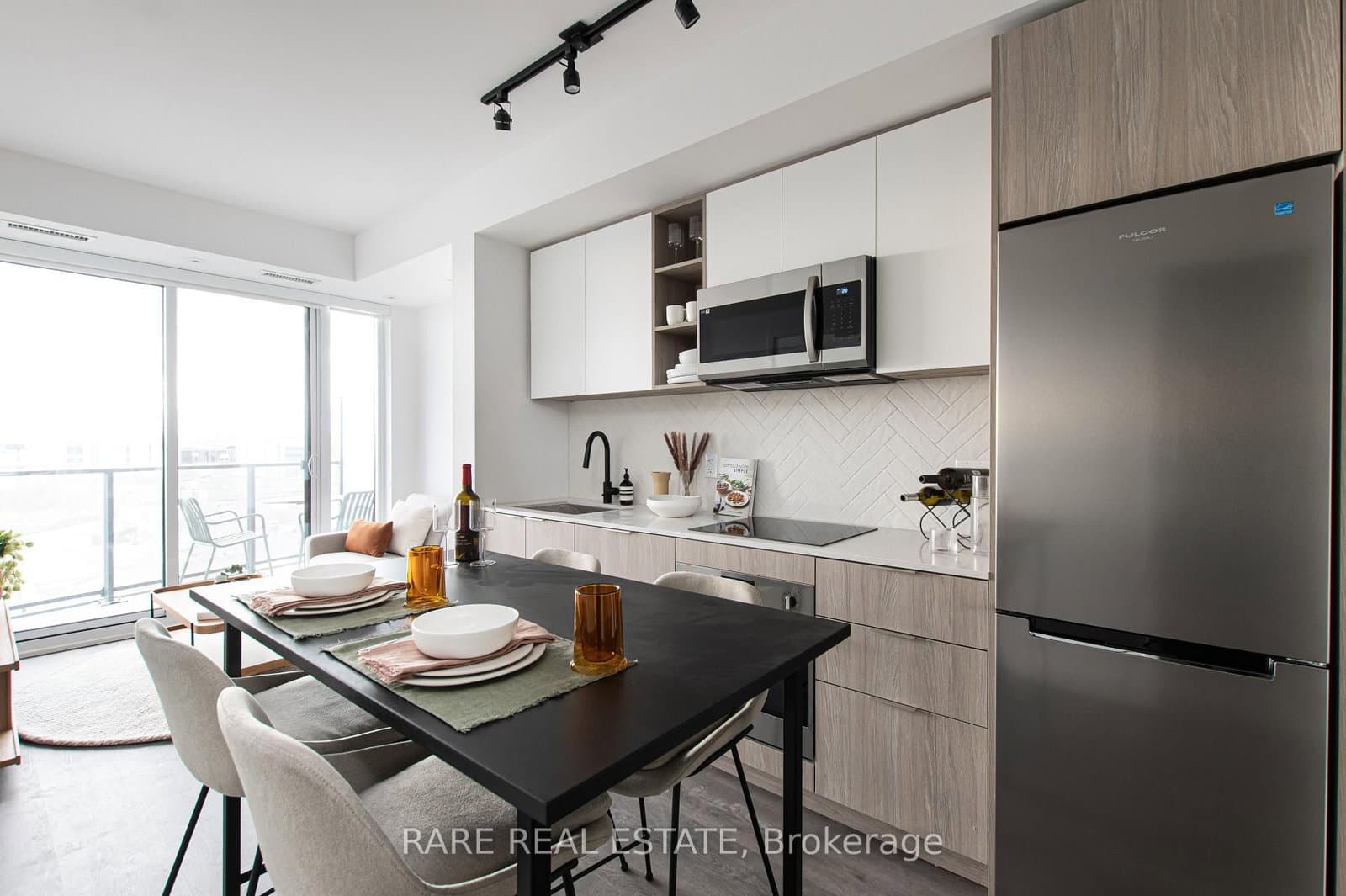 36 Zorra Street, Unit 3311