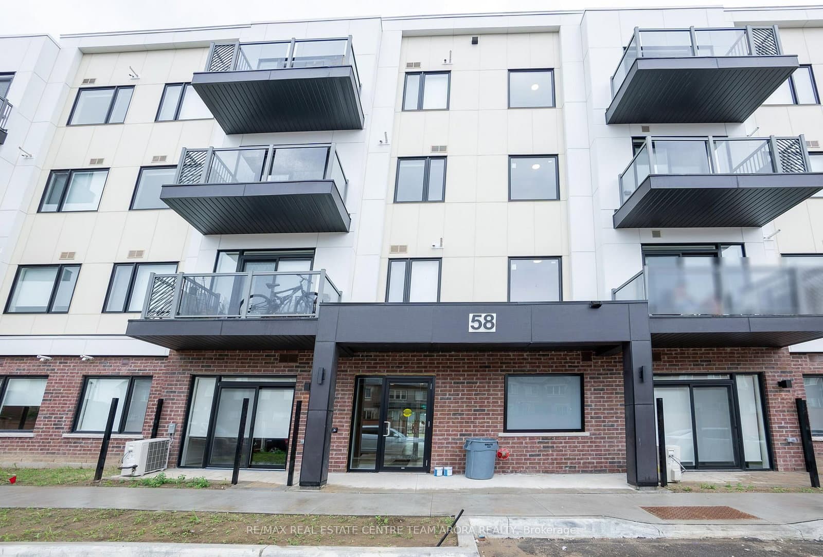 58 Sky harbour Drive, Unit 405