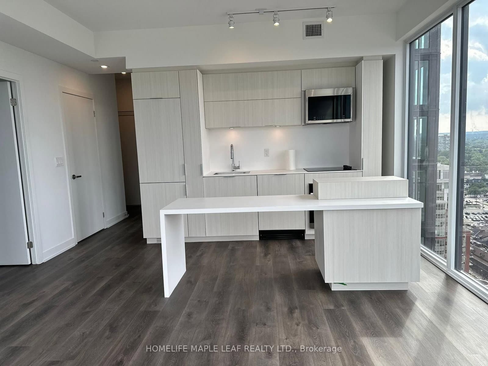 370 Martha Street, Unit 2102