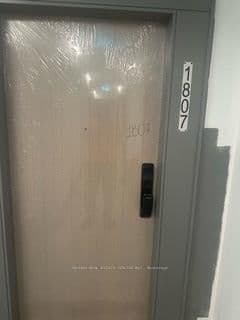 370 Martha Street, Unit 1807