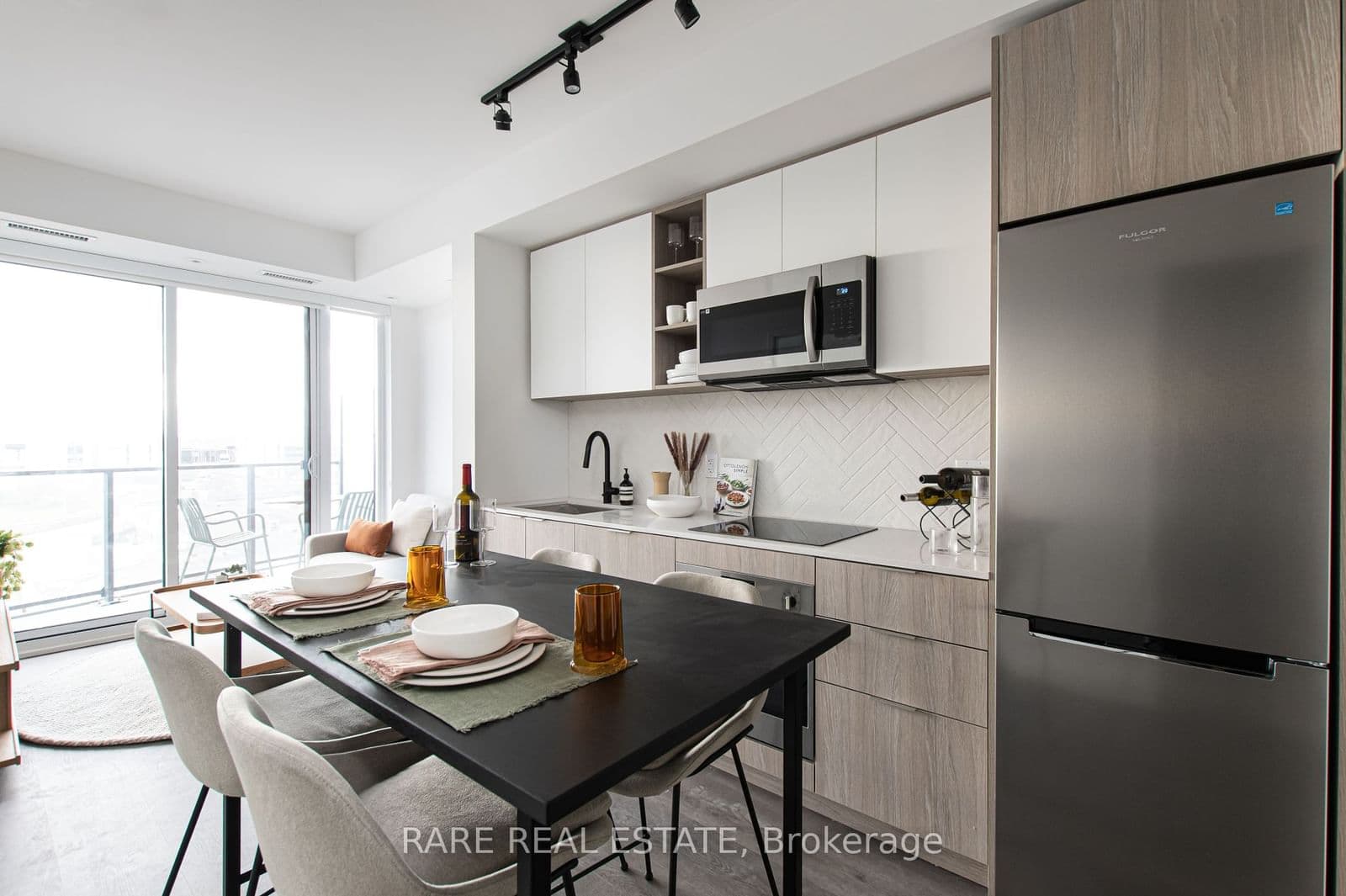 36 Zorra Street, Unit 3301