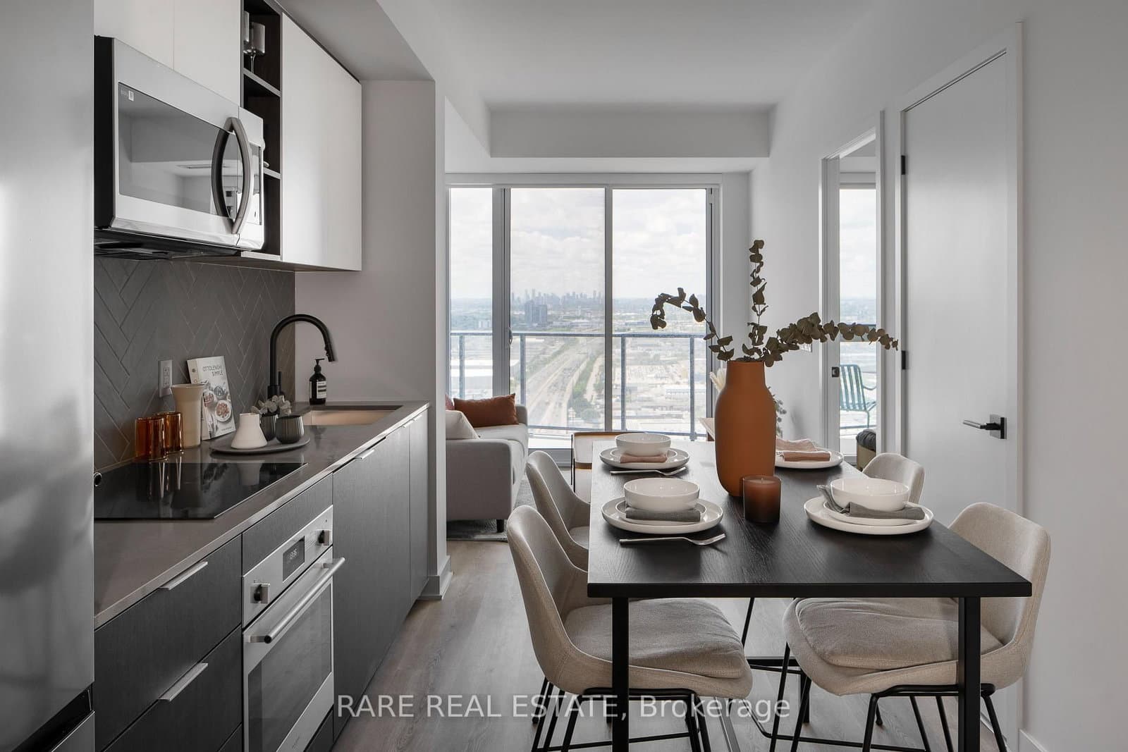 36 Zorra Street, Unit 3411