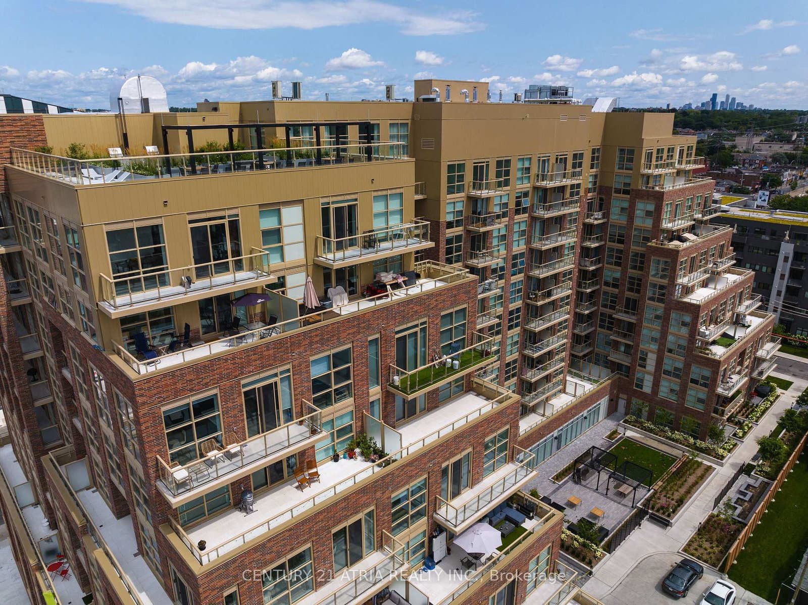 1787 St. Clair Avenue, Unit 530