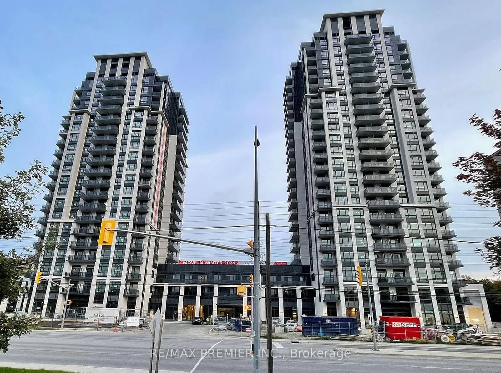 202 Burnhamthorpe Road E, Unit 1508w