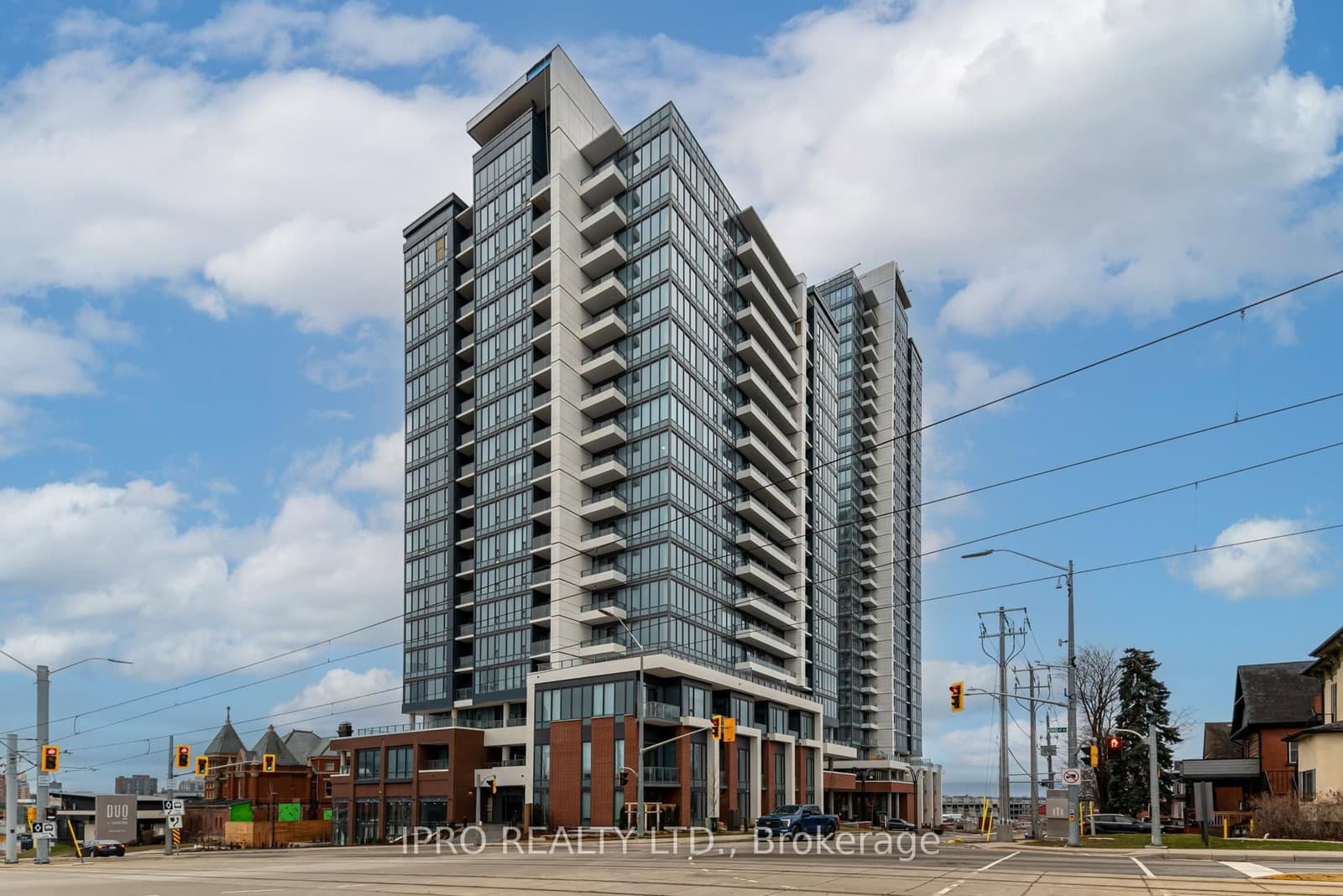 5 Wellington Street S, Unit 1104