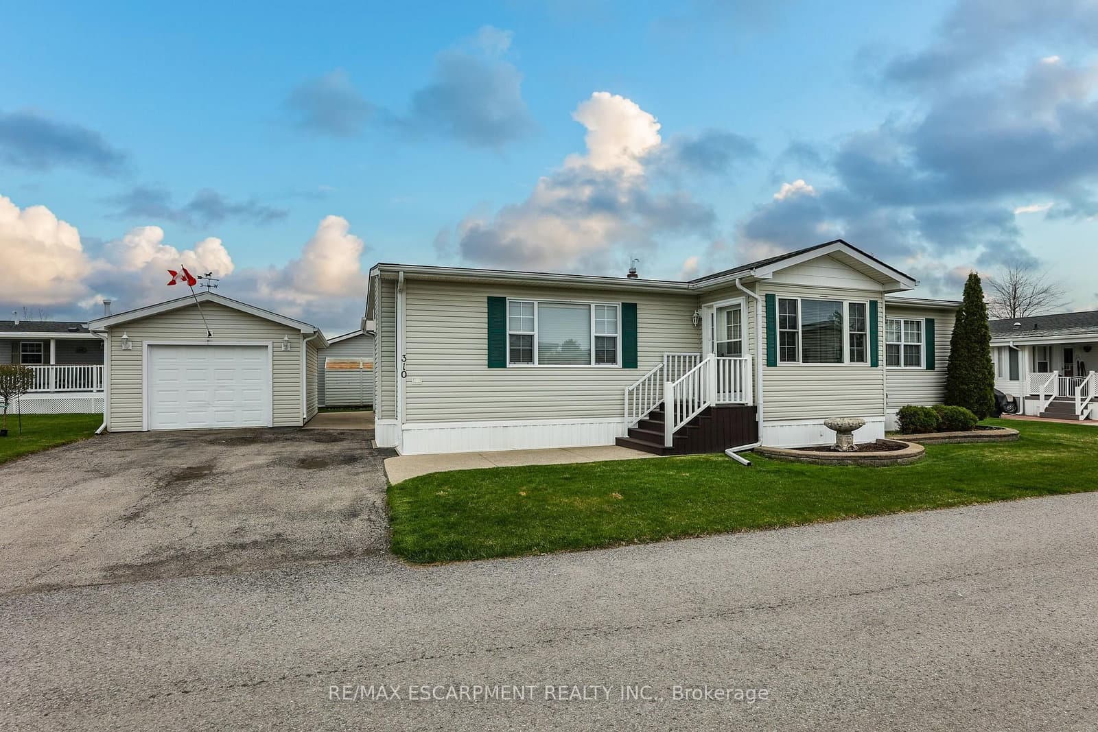 3033 Townline Road, Unit 310